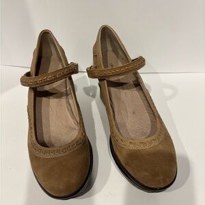 JBU‎ Tan Mary Jane Flats with Cushioned Sole